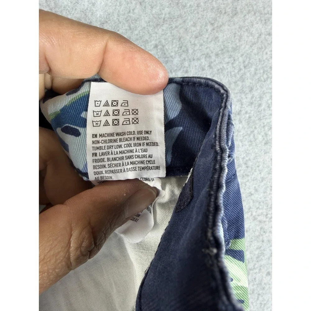 American Eagle Outfitters Shorts Mens 26 Blue Hawaiian Floral‎ Chino Summer